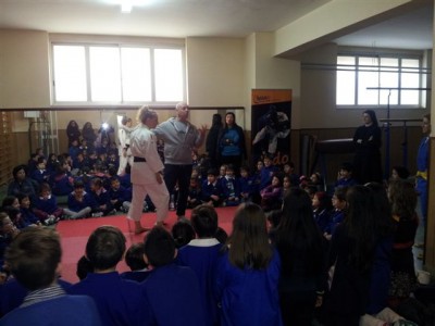 Il maestro Baglieri nella scuola delle suore orsoline